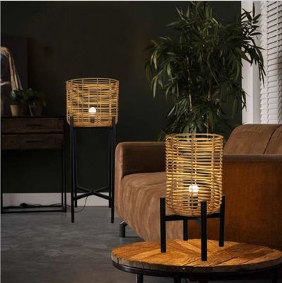4 πόδια Wicker Rattan λάμπες δαπέδου για την ατμόσφαιρα του σαλονιού