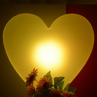 16 χρώματα που αλλάζουν φώτα φωτεινής καρδιάς