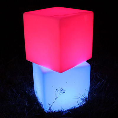 IP65 Αδιάβροχο εξωτερικό φως LED κύβους 16 χρώματα που αλλάζουν για σκαμνιά κήπου