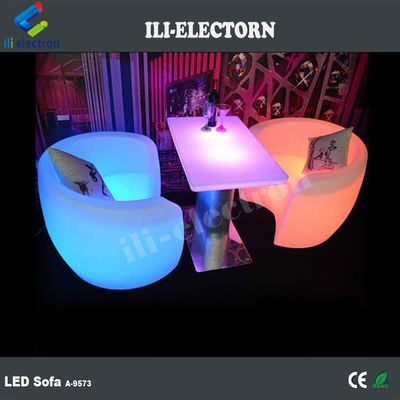 Εμπορικά έπιπλα με λάμψη LED από πλαστικό PE, φωτισμένο LED σαλόνι