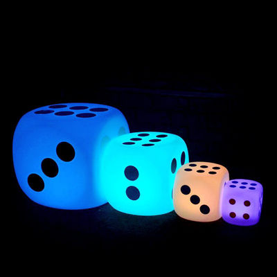 Φωτισμένο εξωτερικό LED Cube Light Dice Style 15cm 20cm 30cm IP65 Αδιάβροχο για εξωτερικές εκδηλώσεις