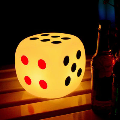 Φωτισμένο εξωτερικό LED Cube Light Dice Style 15cm 20cm 30cm IP65 Αδιάβροχο για εξωτερικές εκδηλώσεις