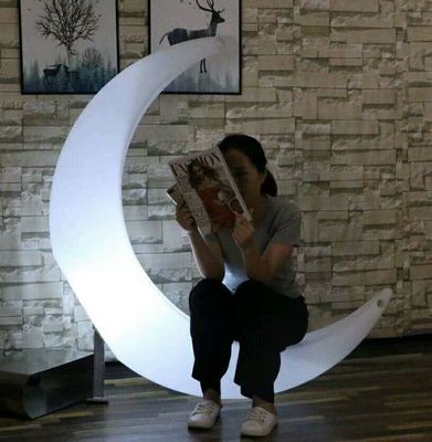 IP54 Πλαστική Swing Glow Led Moon Chair για γάμο