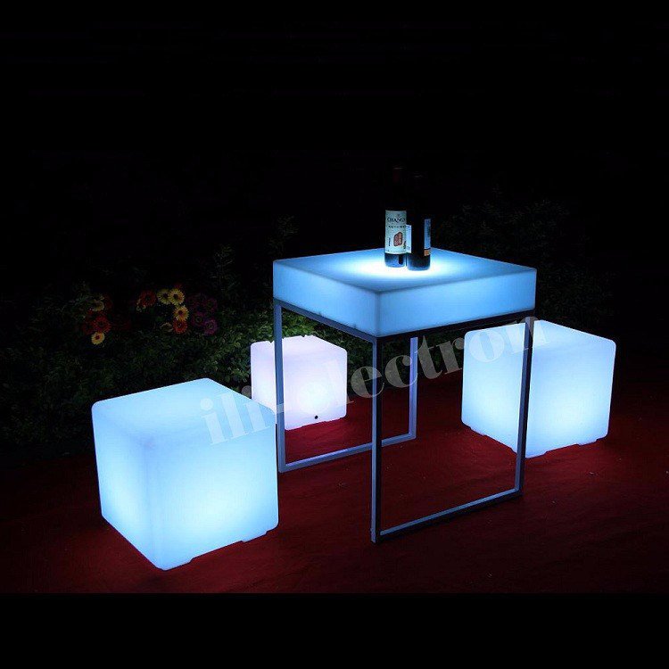 Εξωτερικά έπιπλα με LED φωτισμό έπιπλα