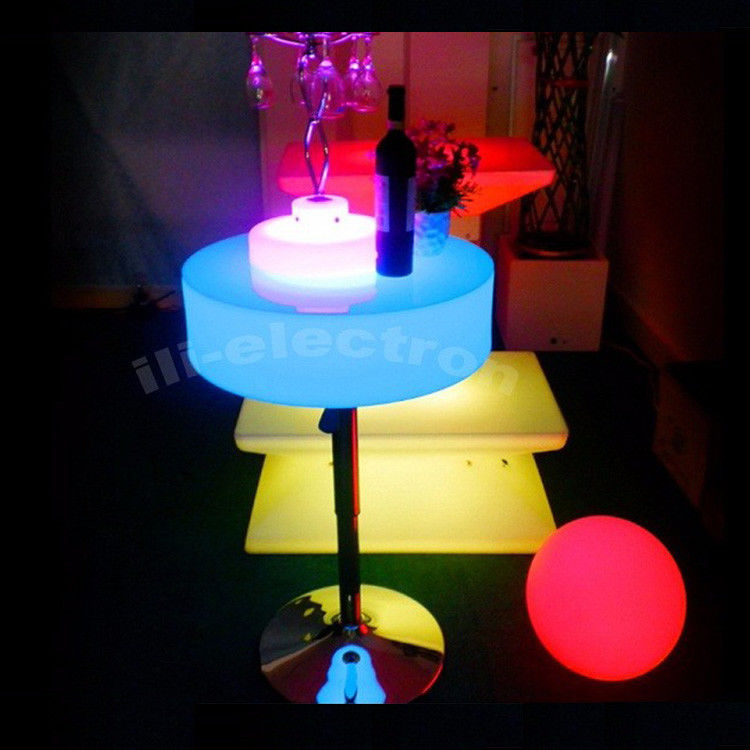 Πλαστικό LED φωτισμός Cocktail Table, Light Up Bar Table 16 χρώματα αλλάζοντας OEM